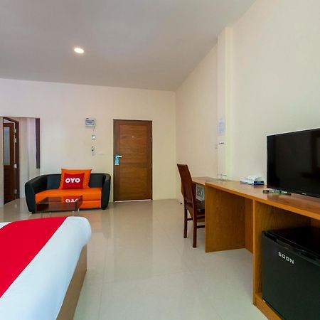 Oyo 665 Sj House Hotel Krabi Exterior photo