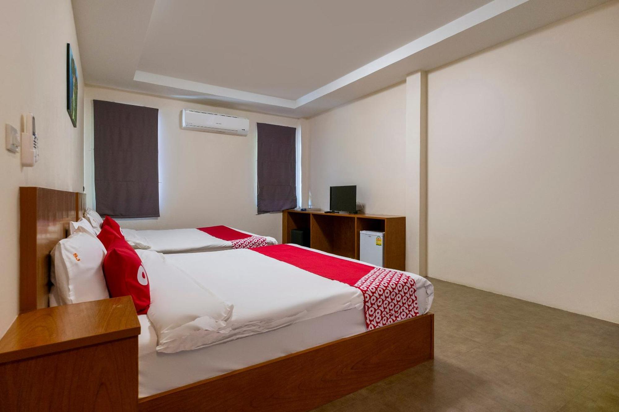 Oyo 665 Sj House Hotel Krabi Exterior photo