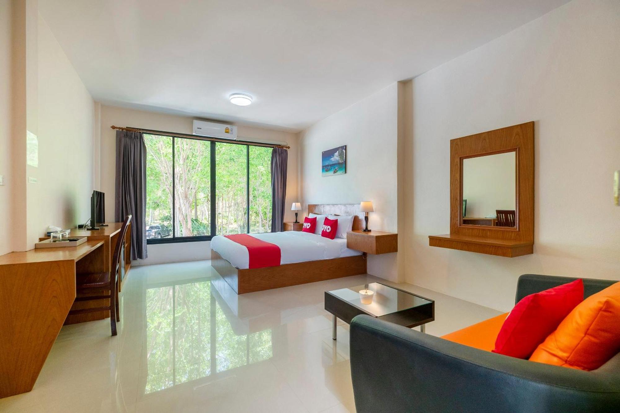 Oyo 665 Sj House Hotel Krabi Exterior photo
